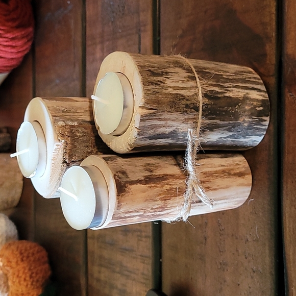 Set of 3 Natural Wood tealight holders - Picture 3 of 7